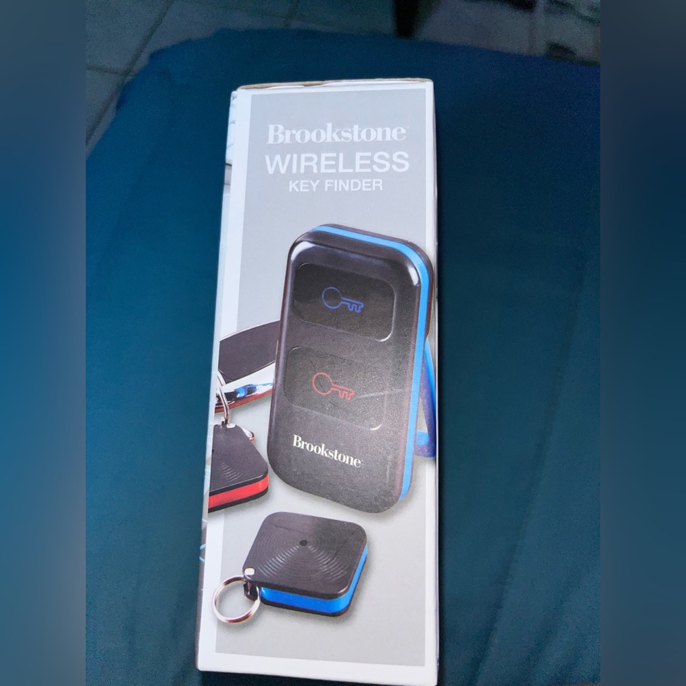 Brookstone Wireless Key Finder New in box - Picture 4 of 7